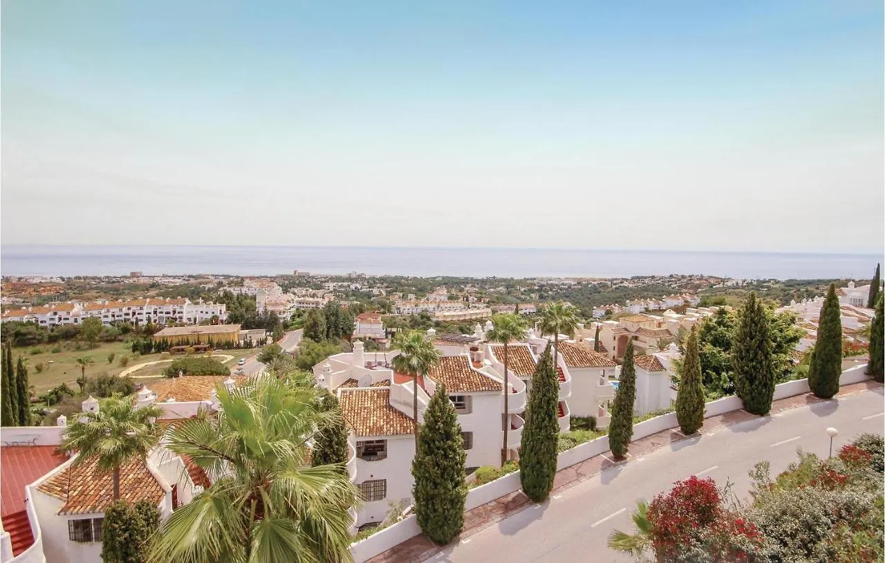 Cozy Apartment In Mijas Costa With Kitchen Sitio de Calahonda