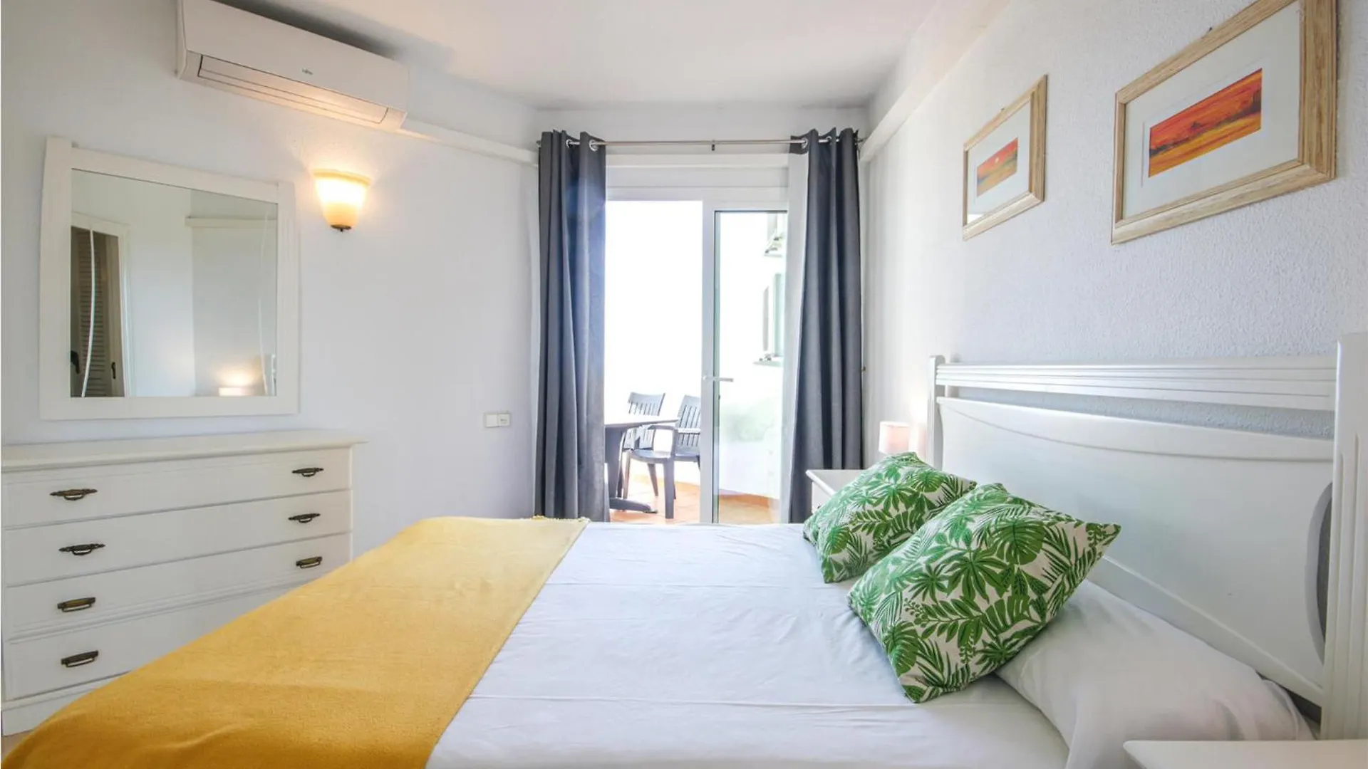 Cozy Apartment In Mijas Costa With Kitchen Sitio de Calahonda